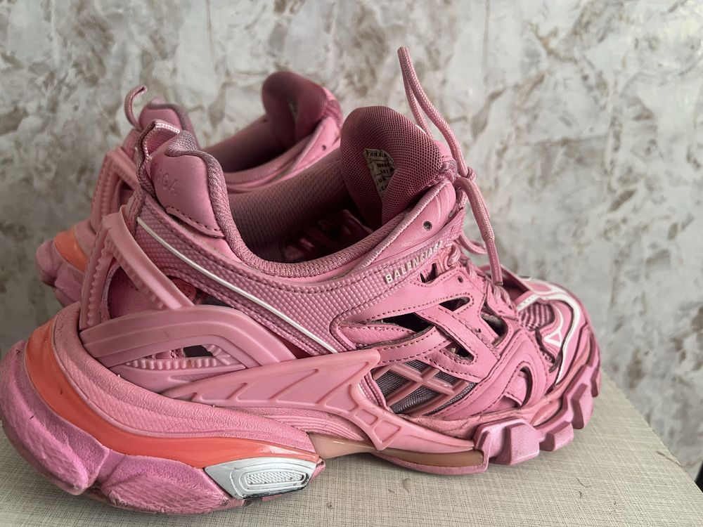 balenciaga track розовые легит