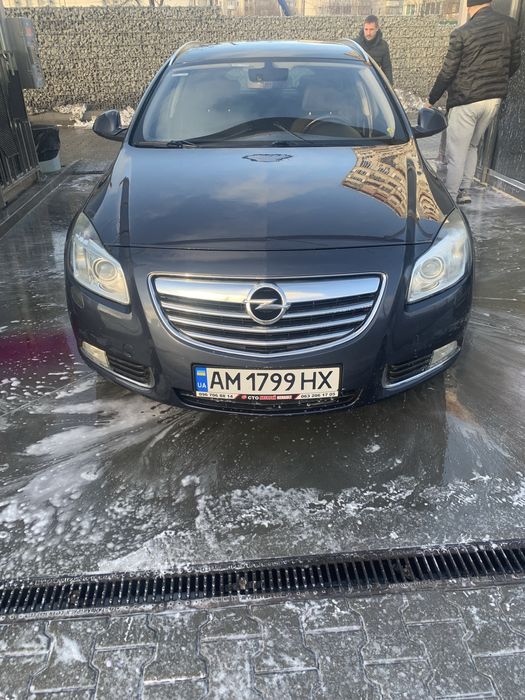 Продам Opel Insignia Sport Tourer
