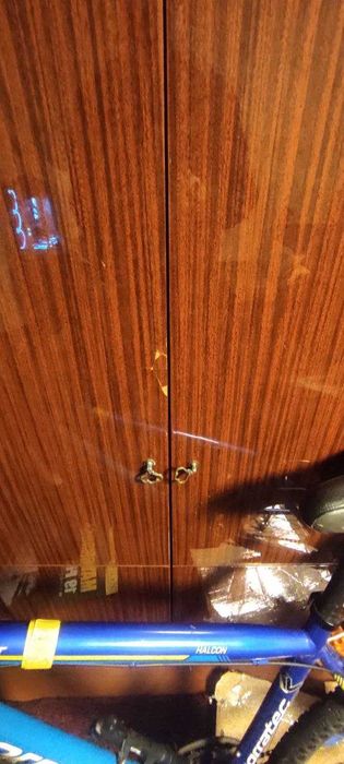 Продам шафу (можливий торг)