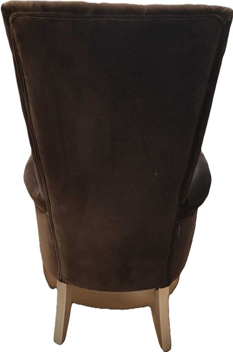 Cadeirão Capitoné em VELUDO