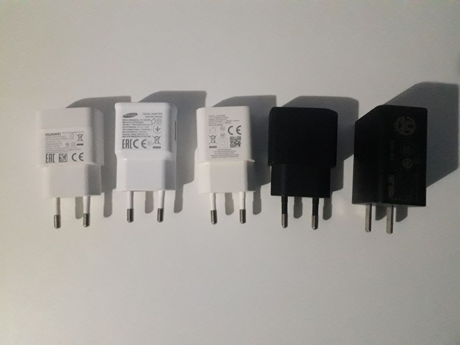 Carregadores USB de marca (Huawei, Samsung, ZTE, Sony, Asus)