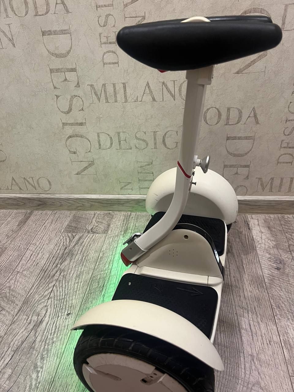 Гироскутер  представлен гироскутер Ninebot by Segway miniPRO