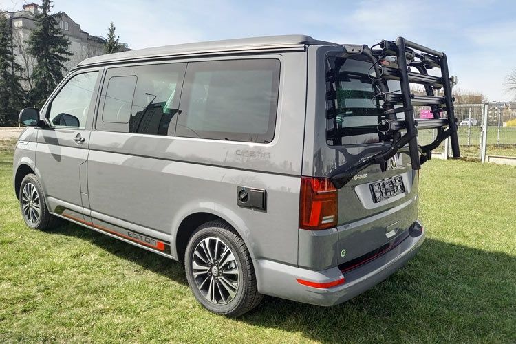 Czarny bagażnik rowerowy Volkswagen multivan vw california T5 T6 T6.1