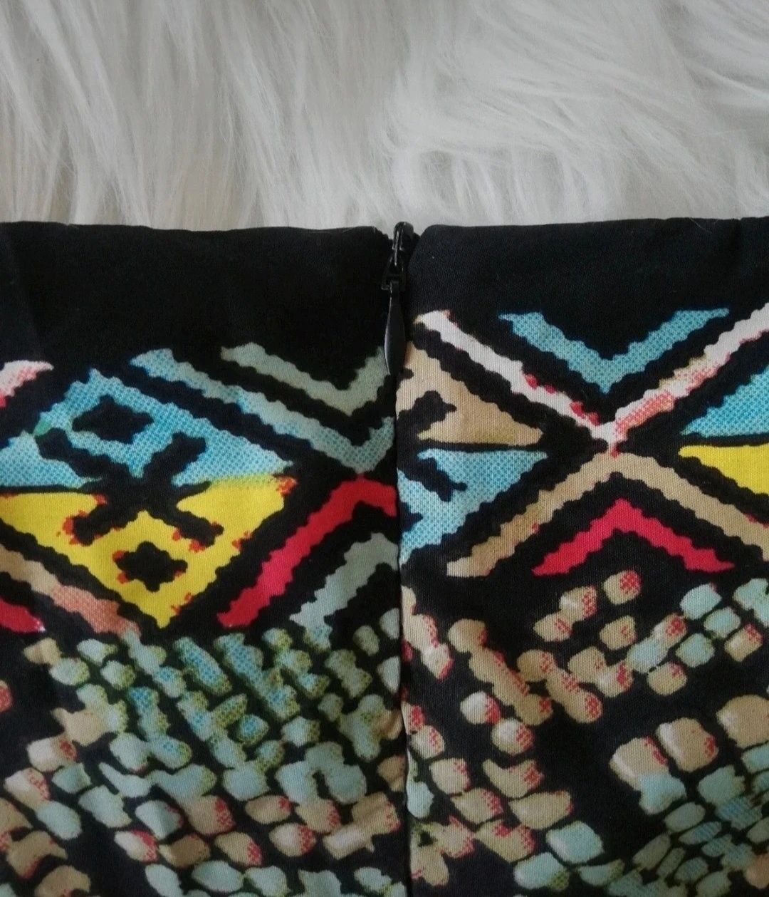 Sukienka w azteckie wzory XL Boohoo