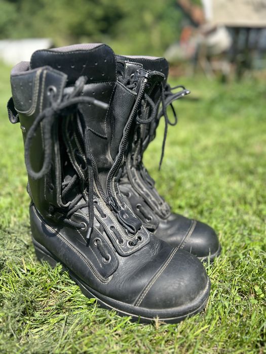 продам берці пожежні в хорошому стані