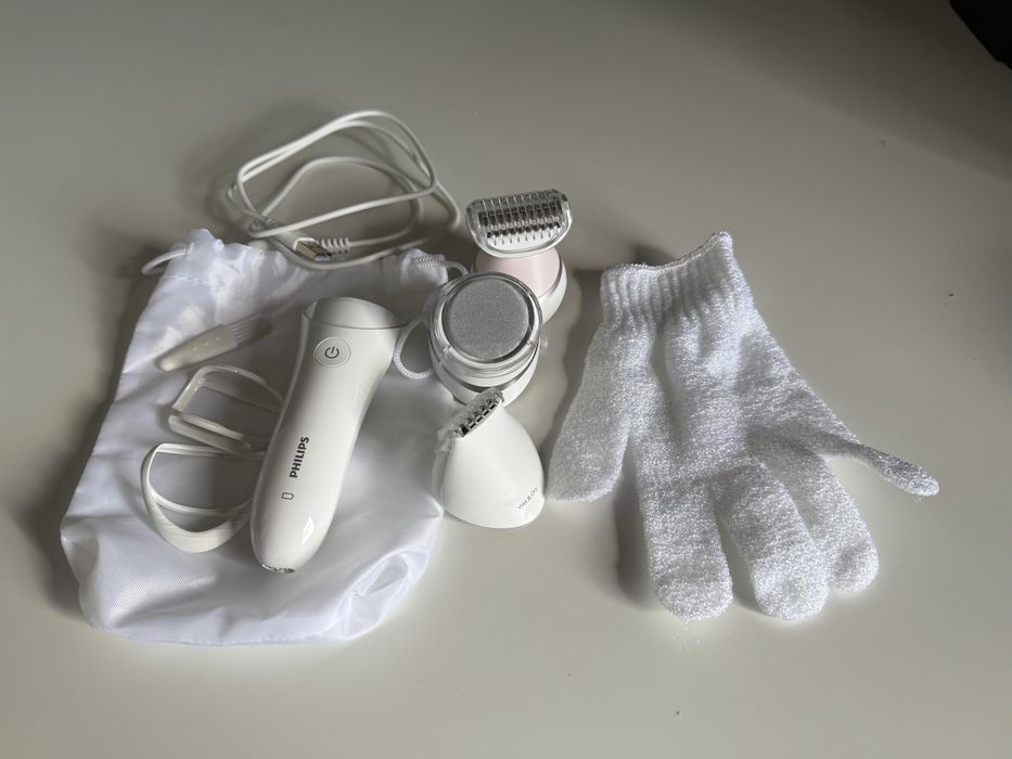 Philips Golarka damska Series 8000 BRL176/00