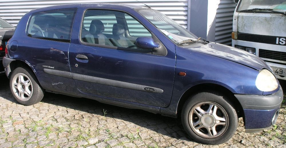 Renault Clio I / II / III para peças