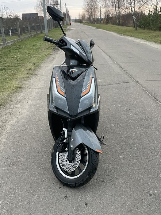 Продам електро скутер в хорошому стані