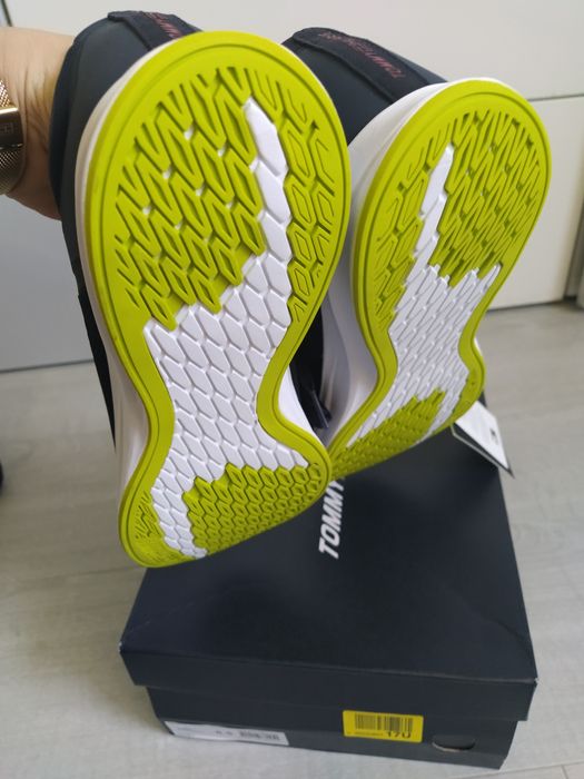 Nowe buty sneakersy Tommy Hilfiger 40 TS Sleek 2