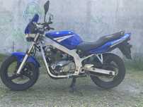 Suzuki GS 500.