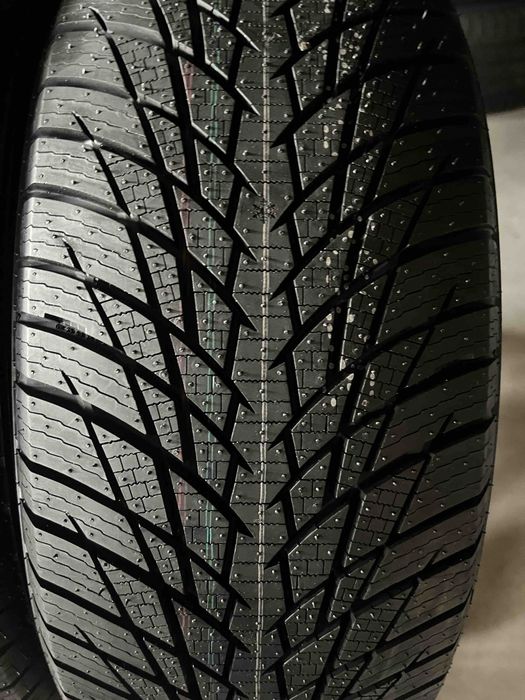 205/65/15 R15 GreenTrac WinterMaster D1 4шт нові зима