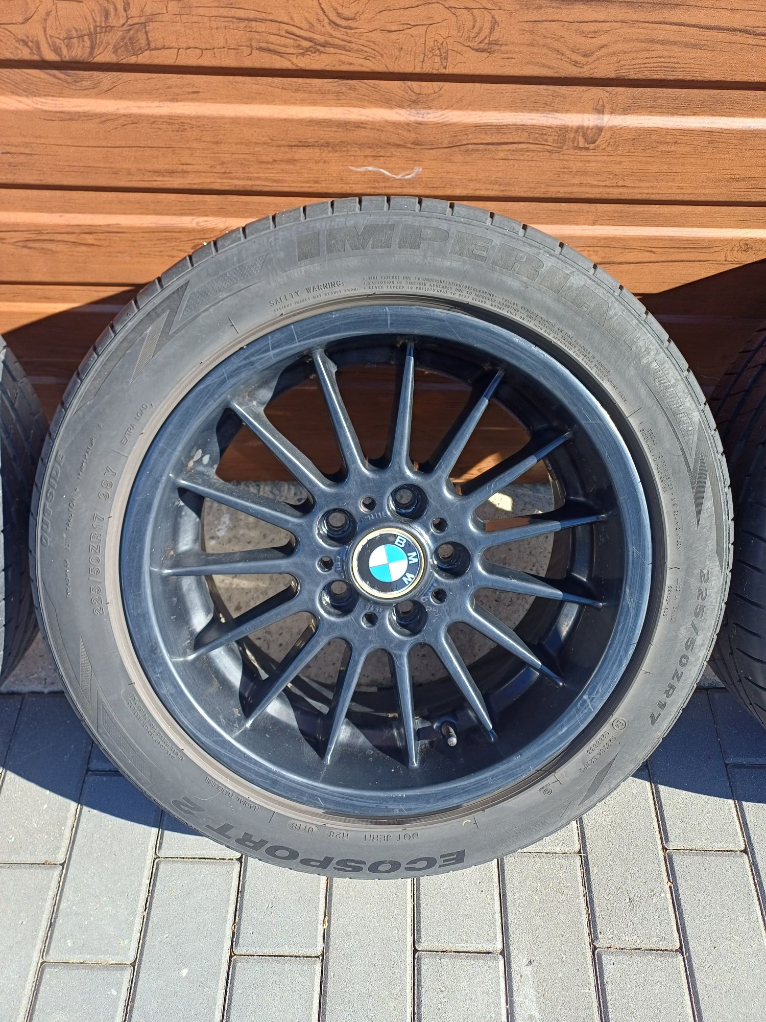 74.1mm ET20 8j R17 Styling 32 Rant BMW Czarne 5×120 E39 E60 E90 E87 36