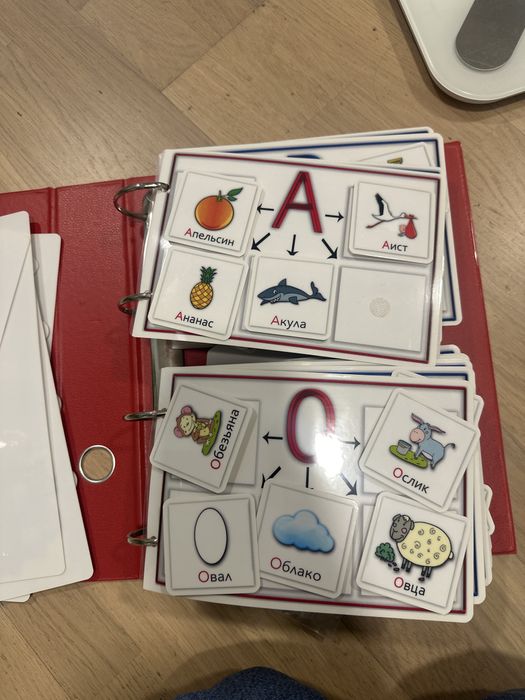Книжка  Азбука на ліпучках вивчати рос мову