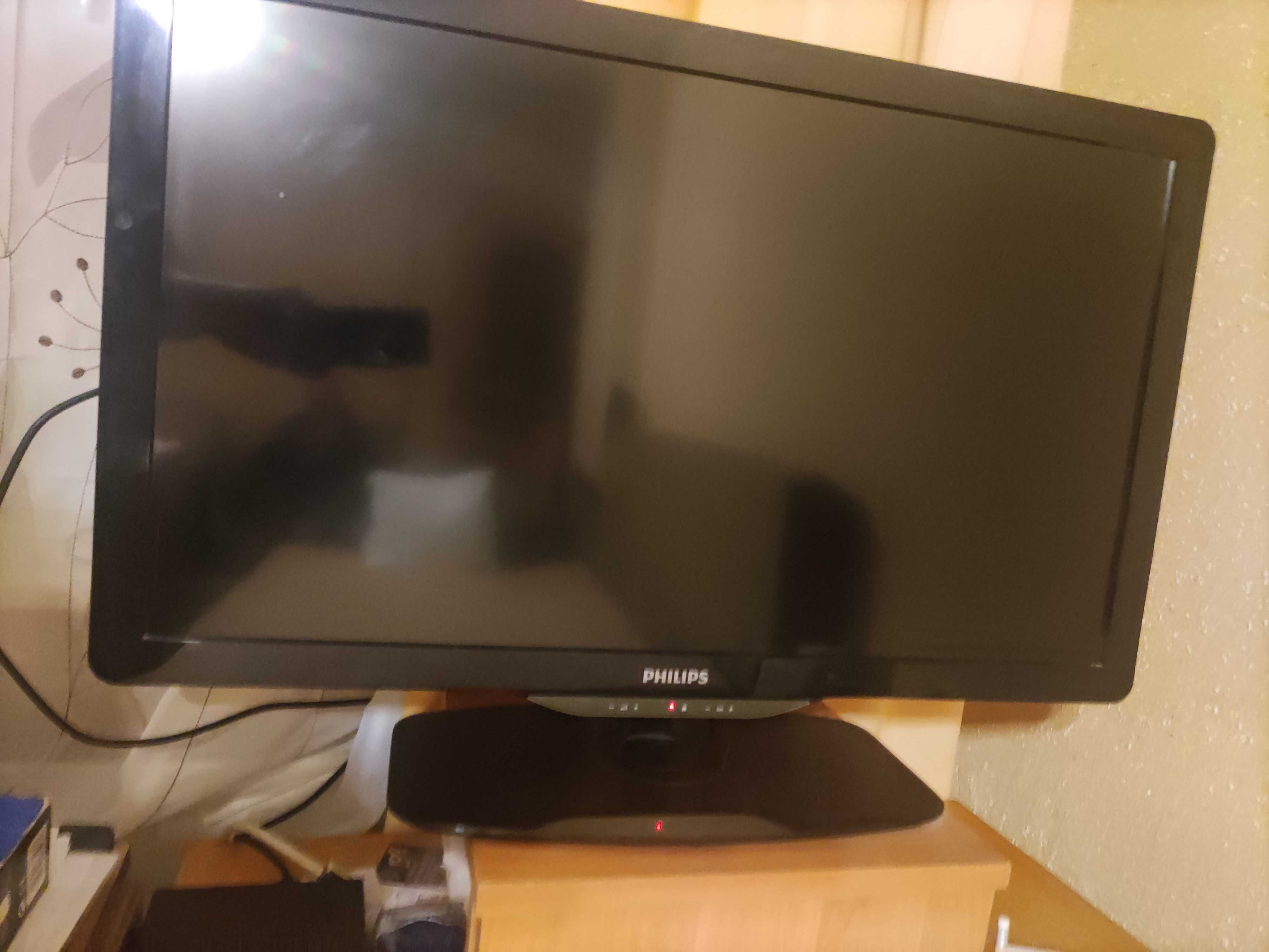 Telewizor LED 32 Fhilips z dekoderem