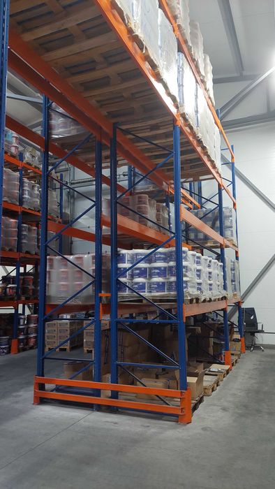 Стелажі в наявності  та на замовлення