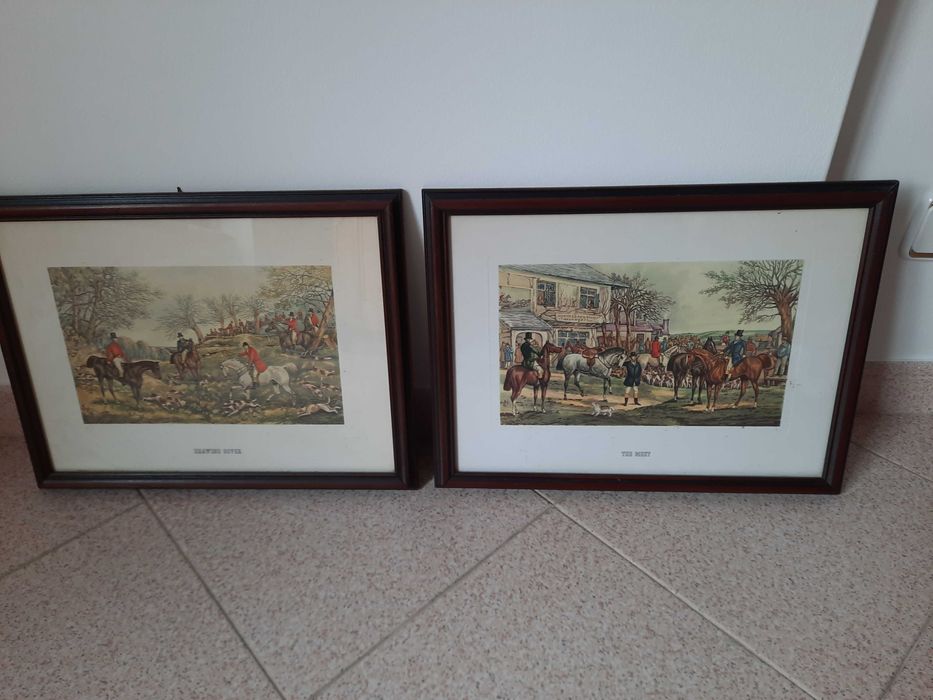 Dois quadros com gravuras