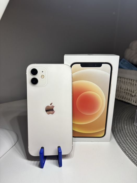 Iphone 12 biały w bardzo dobrym stanie !