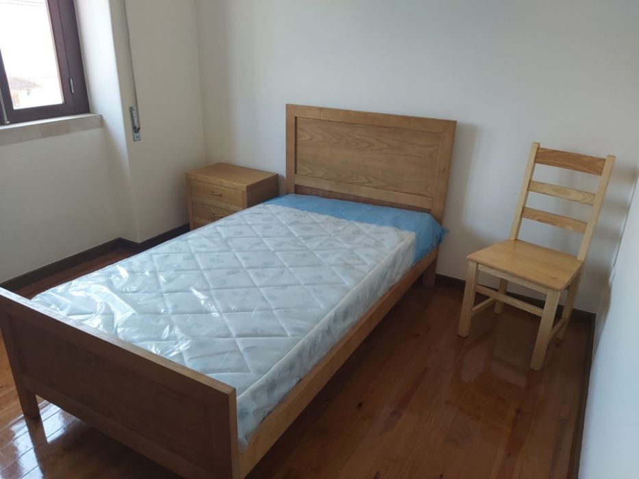 Quarto novo completo de solteiro.