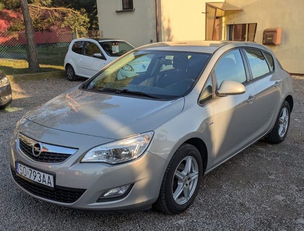 Astra "J" 2009r. Klimatyzacja, Elektryka, Zadbana