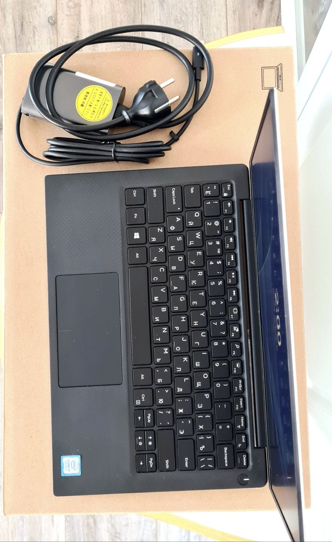Ноутбук Dell XPS 13 9380 13,3" FullHD/i7-8565u/16 RAM/512 SSD