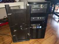 Komputer z monitorem