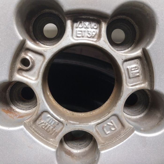 Oryginalne Felgi Aluminiowe Opel R16 5x110 7J ET 39