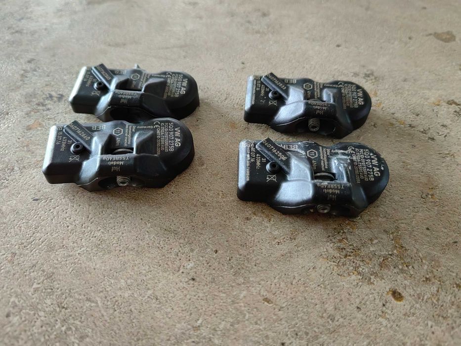 Czujnik ciśnienia w koła TPMS Audi A4 A6 VW Golf Passat Skoda 5Q0