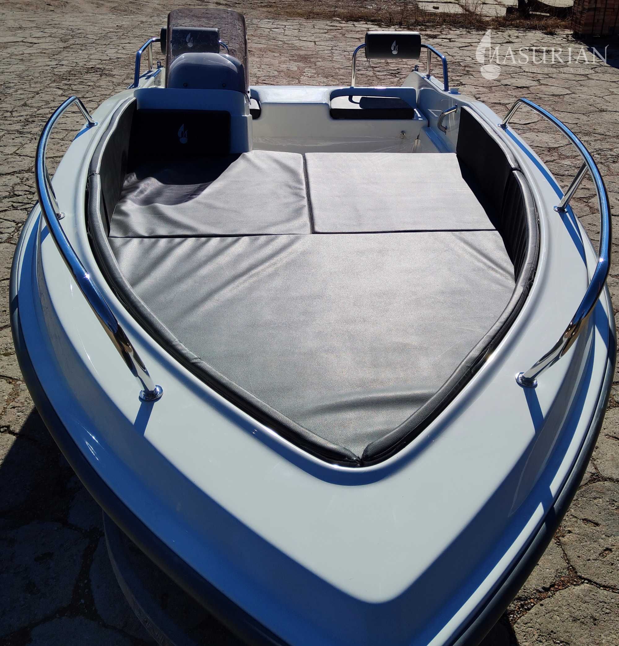 Nowa łódź motorowa, motorówka Masurian Majestic 44 Bogate wyposażenie