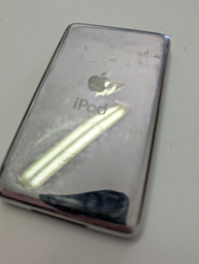 iPod classic 120GB (reservado)