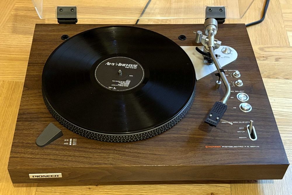 Pioneer PL - 1250 - gramofon z napędem bezpośrednim.