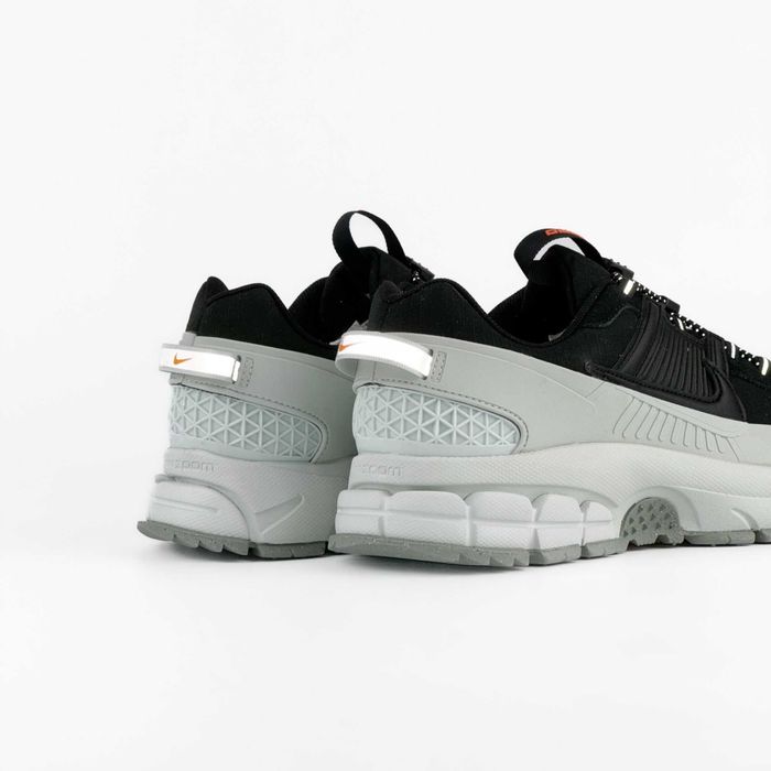 ОРИГІНАЛ Кросівки Nike Zoom Vomero Roam FV2295-001 повний комплект