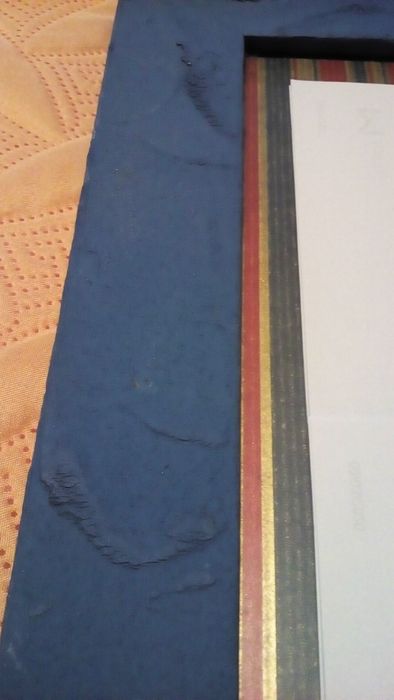 Moldura Grande, de textura rugosa, com passe-partout