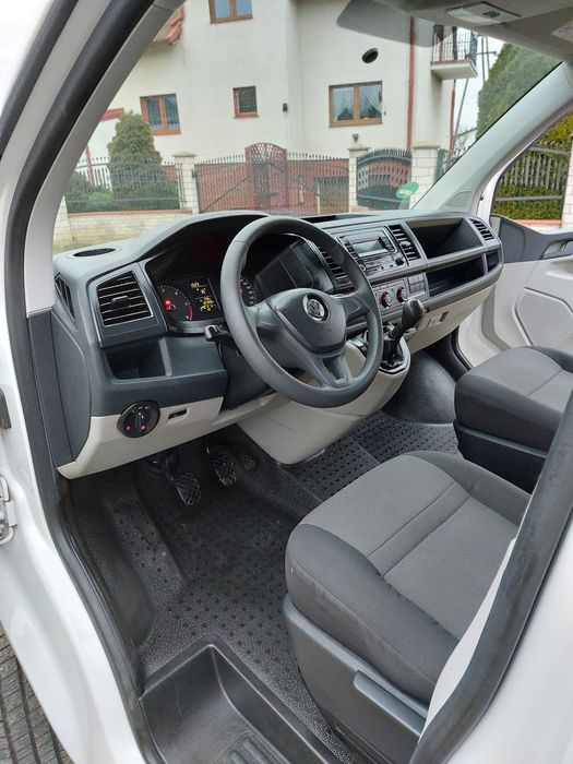 Vw t6 chlodnia 2,0tdi zadbana