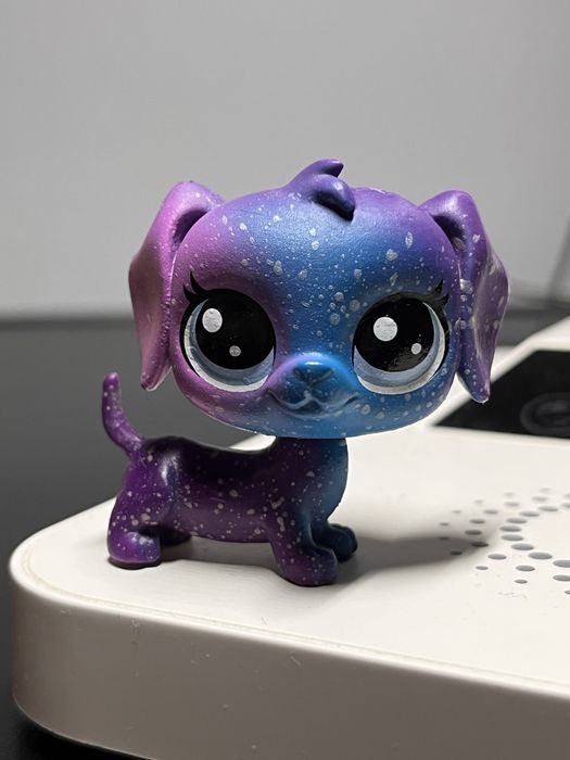 Littlest Pet Shop COSMIC Dashshund dog piesek glaxy LPS