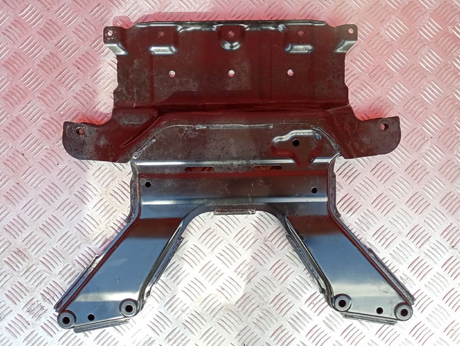 Крепление подрамника Ауди Е трон кріплення підрамник Ауді Audi E tron