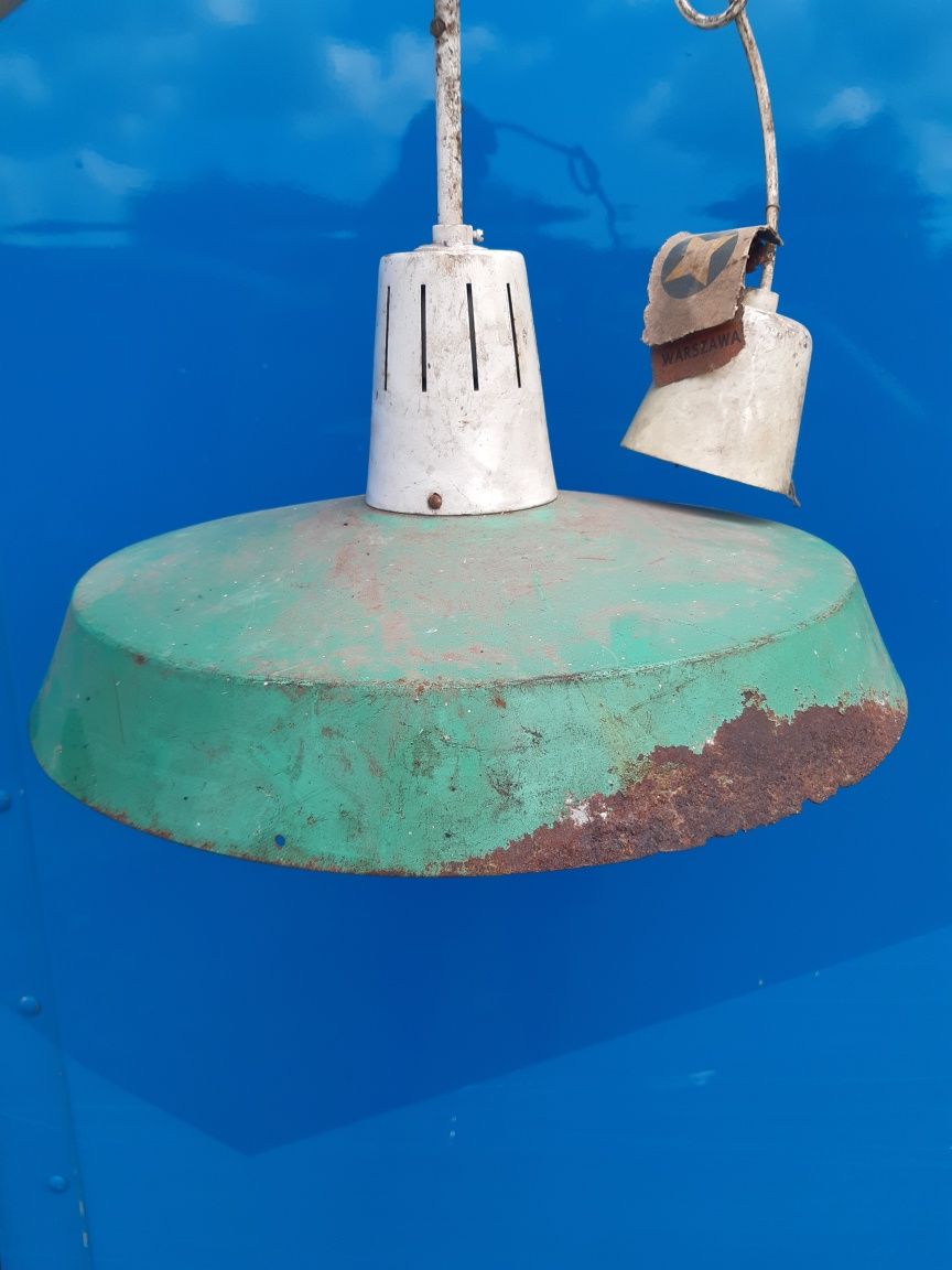 Zabytkowa lampa pokojowa