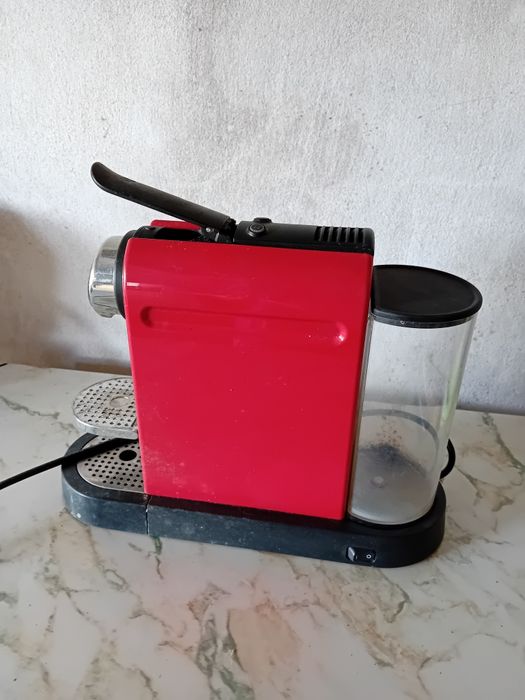 Máquina de café KRUPS Nespresso (peças)