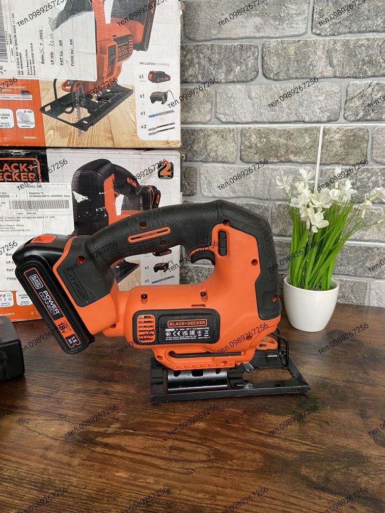 Електролобзик , лобзік, лобзик акумуляторний  BLACK DECKER Англія