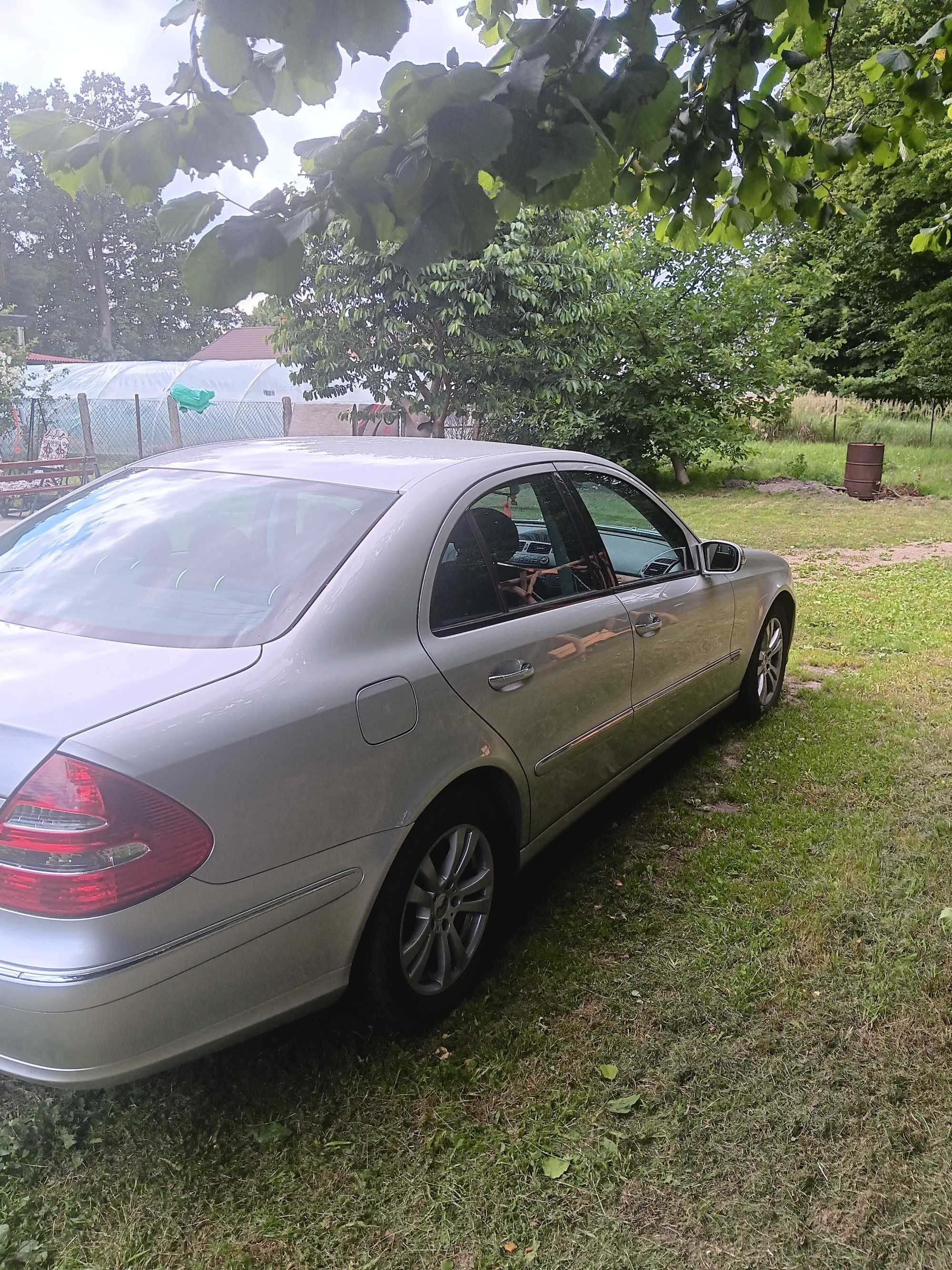 Mercedes w211 E240