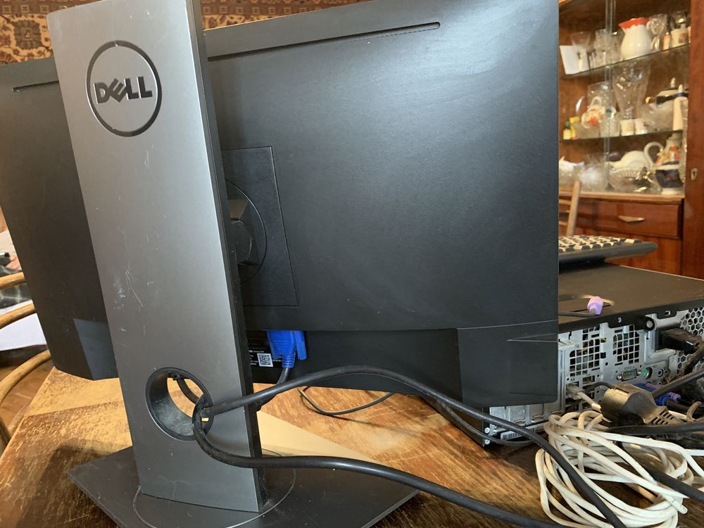 Монітор DELL