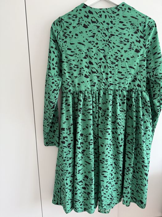 Сукня зелена з лео принтом