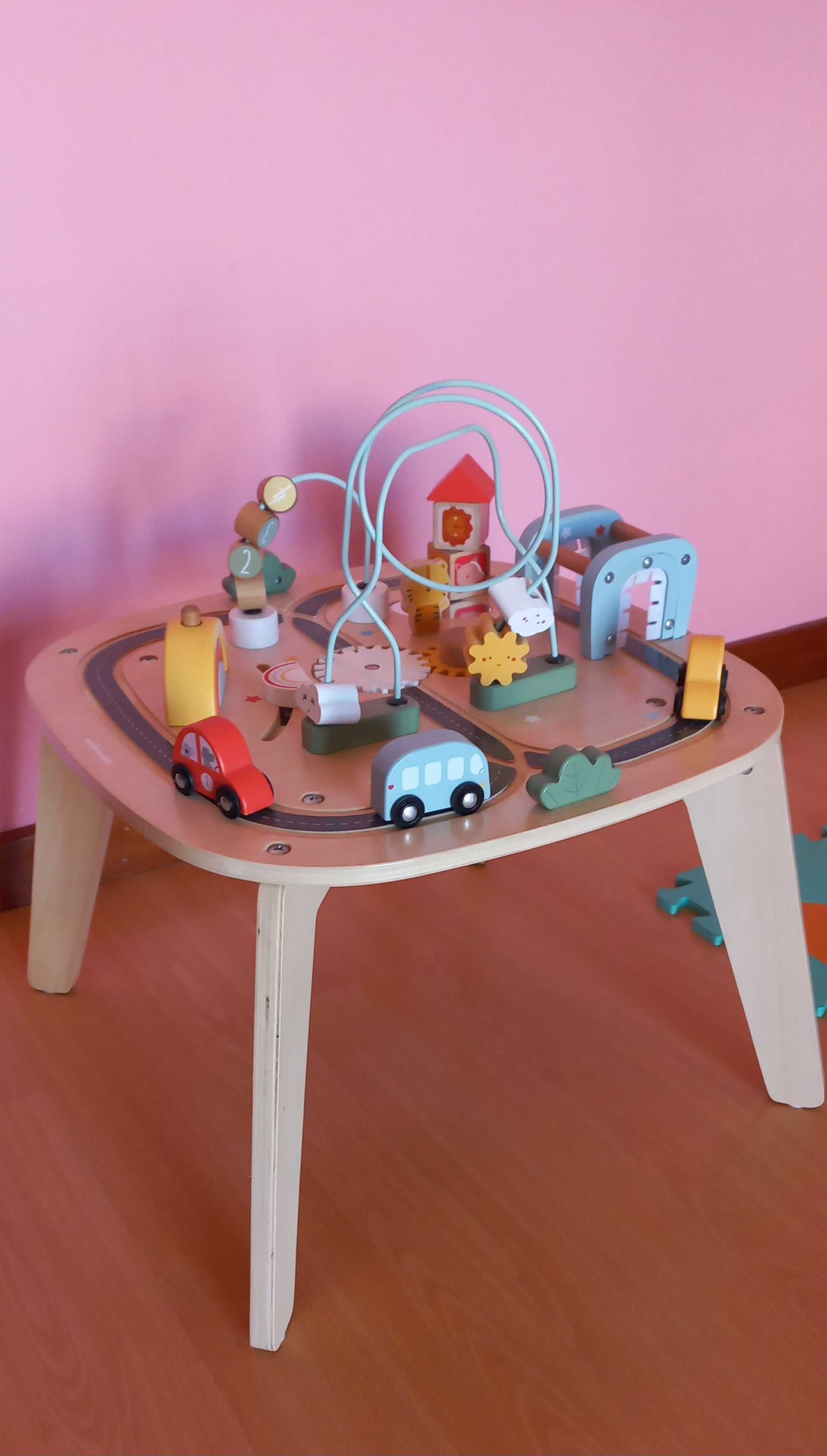 Mesa de atividades