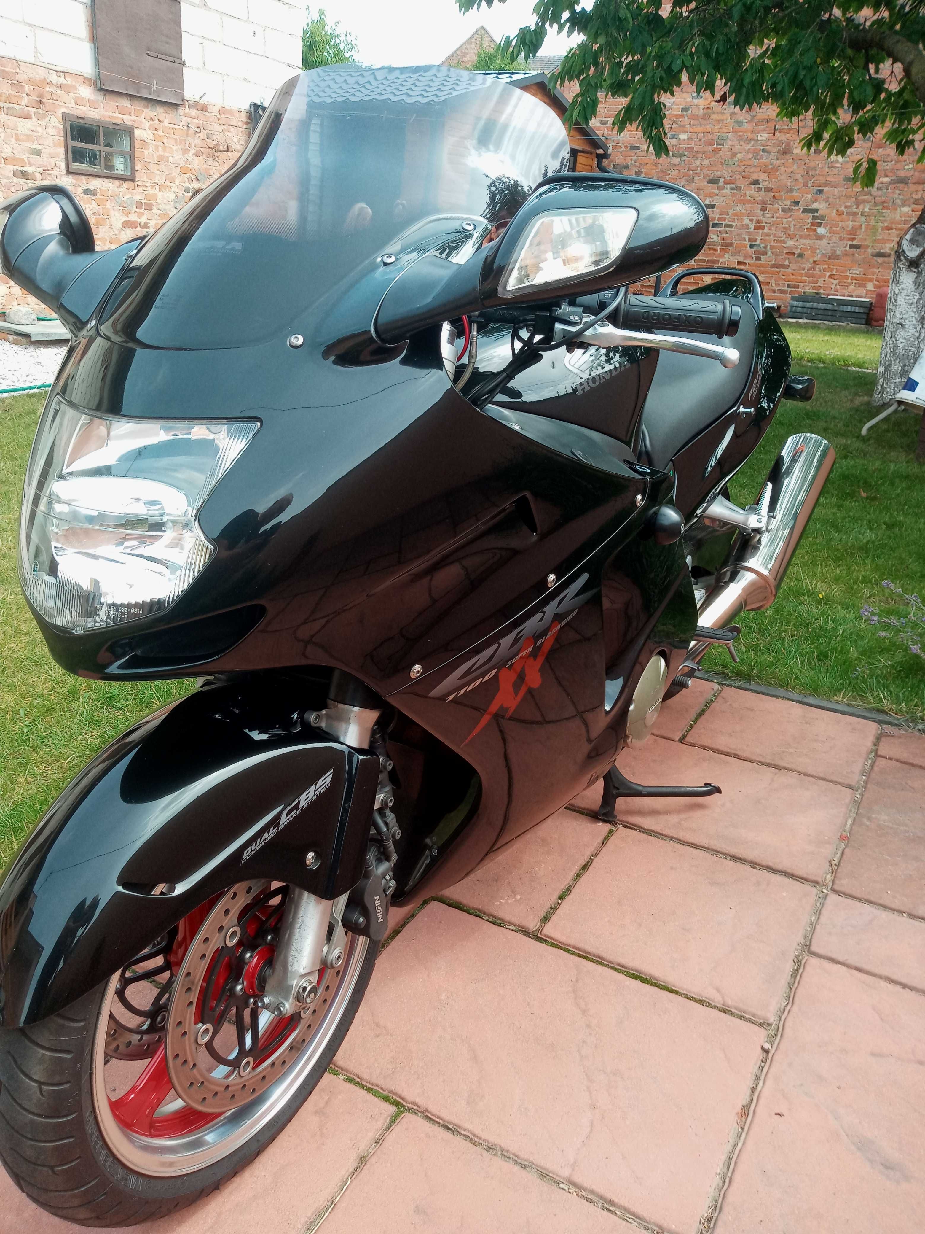 HONDA Cbr 1100 XX model na wtrysku