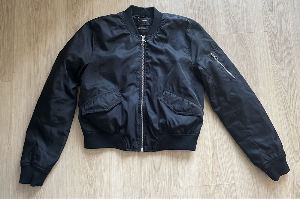 Kurtka bomberka Pull&Bear M - czarna