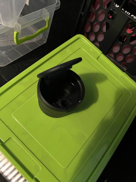 Passat b8 значок, попільничка, центральна консоль