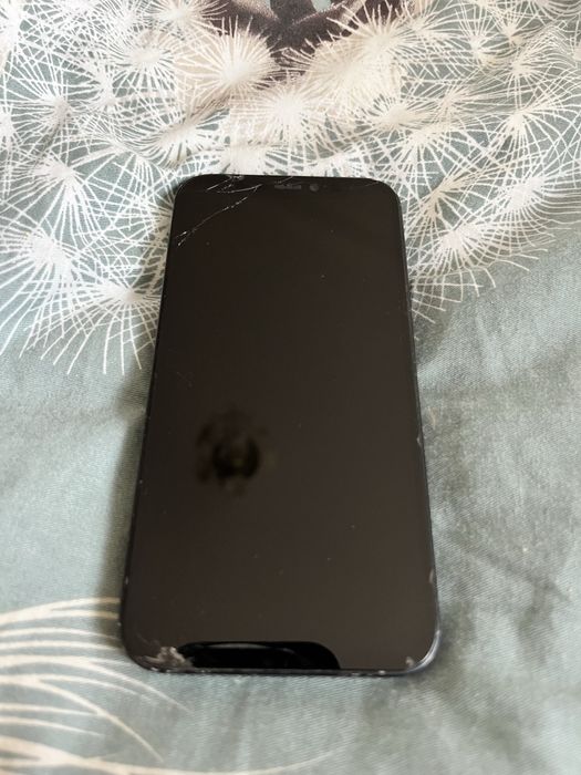 Продам на запчасти iphone 12 mini 64gb 84 акб