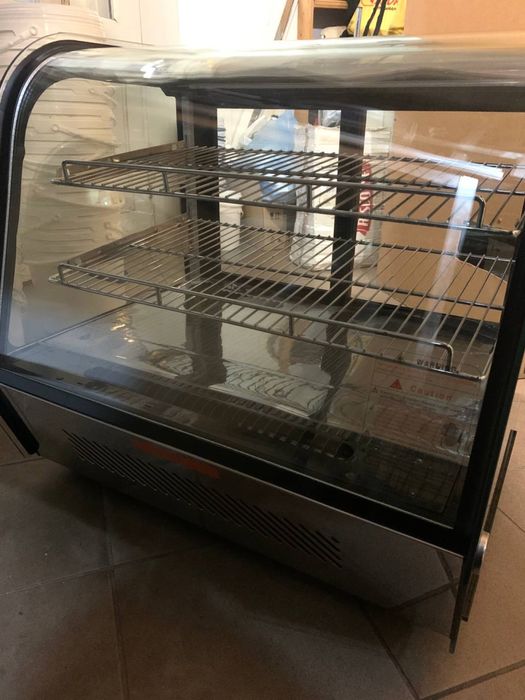 Настільна холодильна вітрина reednee 120л