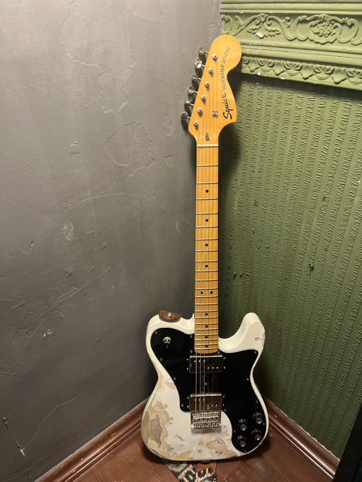Squier by Fender telecaster deluxe