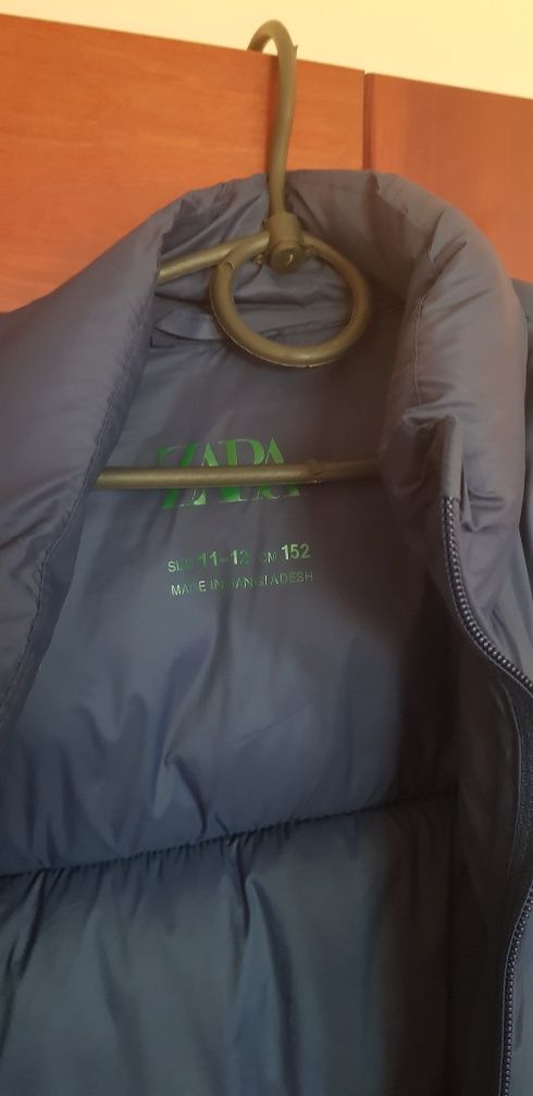 Куртка Zara 152 см