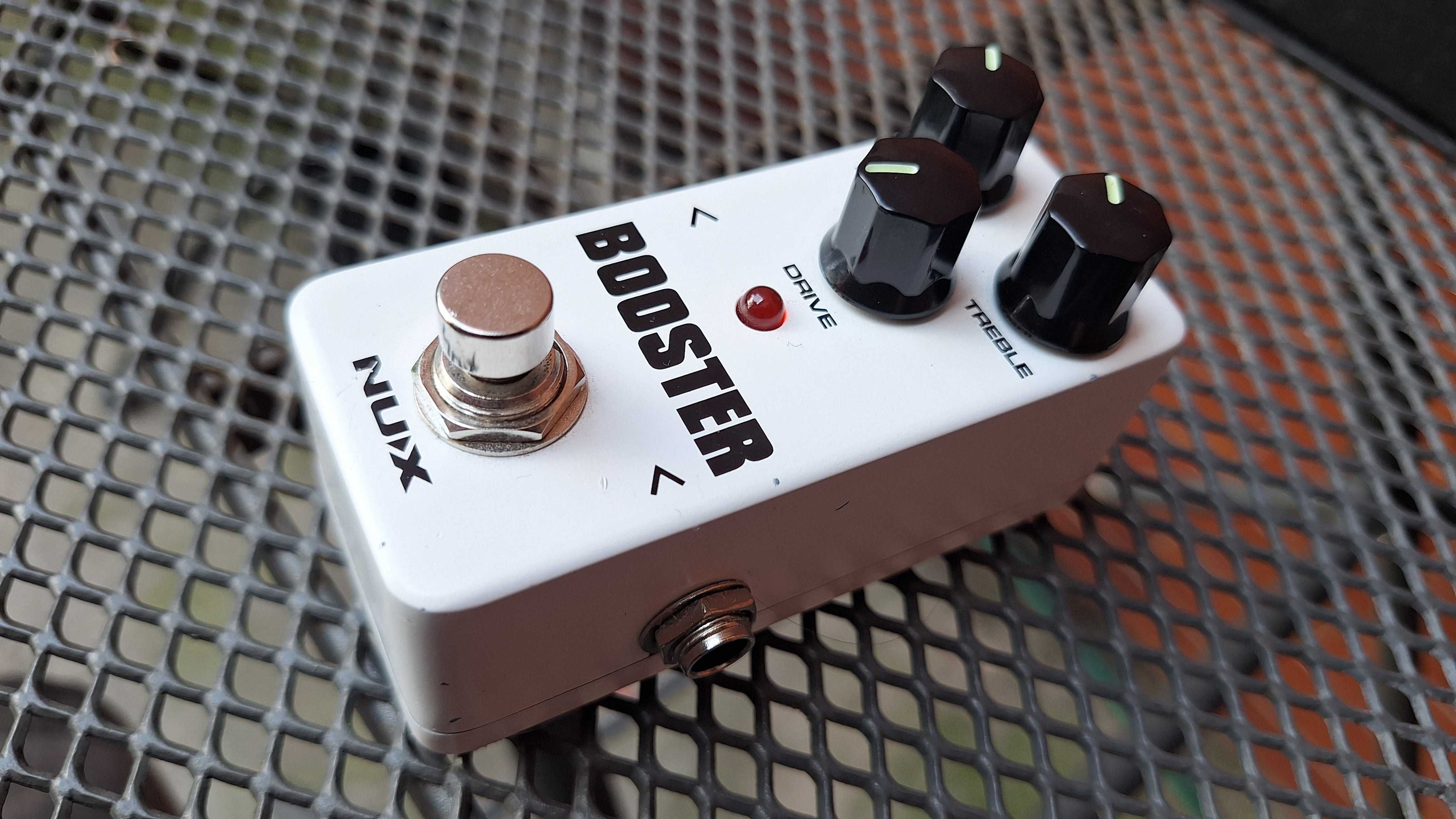 Efekt gitarowy NUX BOOSTER MINI